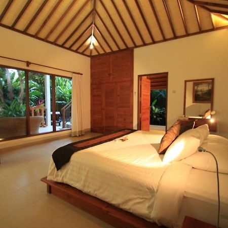 Villa Sutra Pemuteran Exterior foto